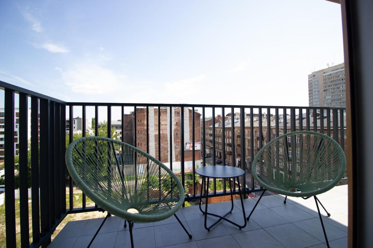 Patio Praga Metro Apartment وارسو المظهر الخارجي الصورة
